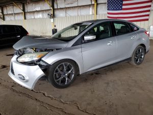 Ford Focus SE 2.0L 4 2014