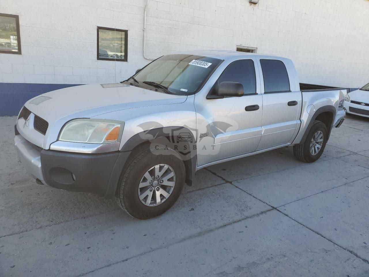 Mitsubishi Raider DUROCROSS 4.7L 8 2006