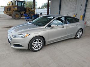 Ford Fusion SE 2.5L 4 2015