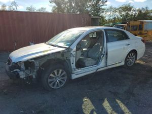 Toyota Avalon BASE 3.5L 6 2011