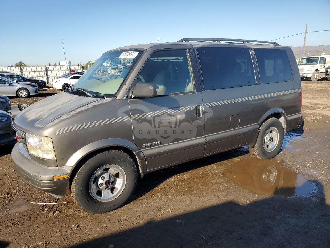 GMC Safari XT 4.3L 6 1999