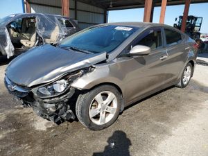 Hyundai Elantra GLS 1.8L 4 2013