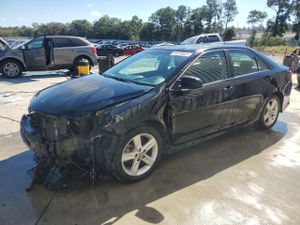 Toyota Camry BASE 2.5L 4 2012