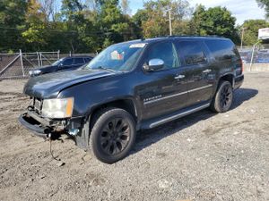Chevrolet Suburban K1500 LTZ 5.3L 8 2011