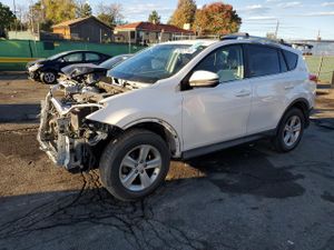 Toyota Rav4 XLE 2.5L 4 2013