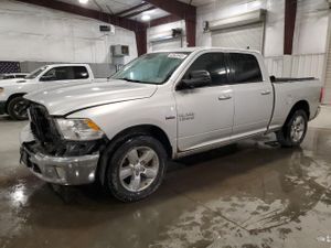 RAM 1500 SLT 5.7L 8 2015