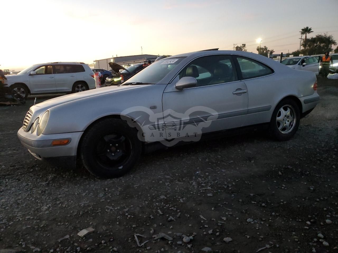 Mercedes-Benz CLK 320 3.2L 6 1999