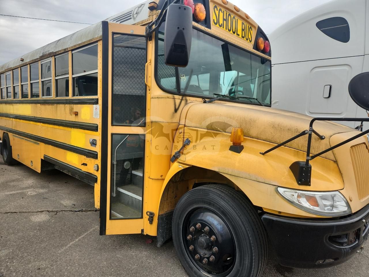 IC Corporation CE Series CE 7.6L 6 2011