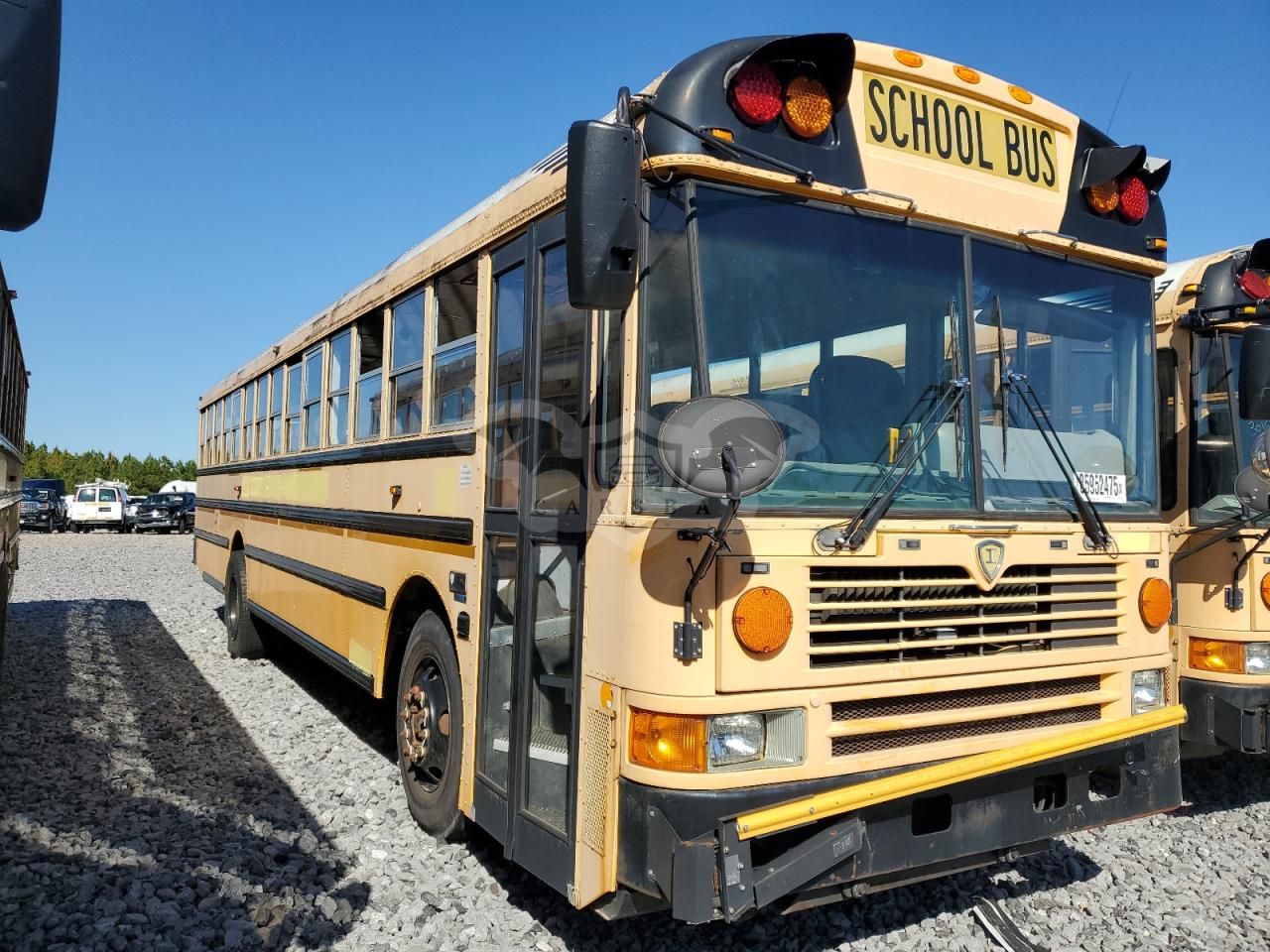 IC Corporation FE Series FE 7.6L 6 2011