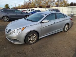Hyundai Sonata GLS 2.4L 4 2014
