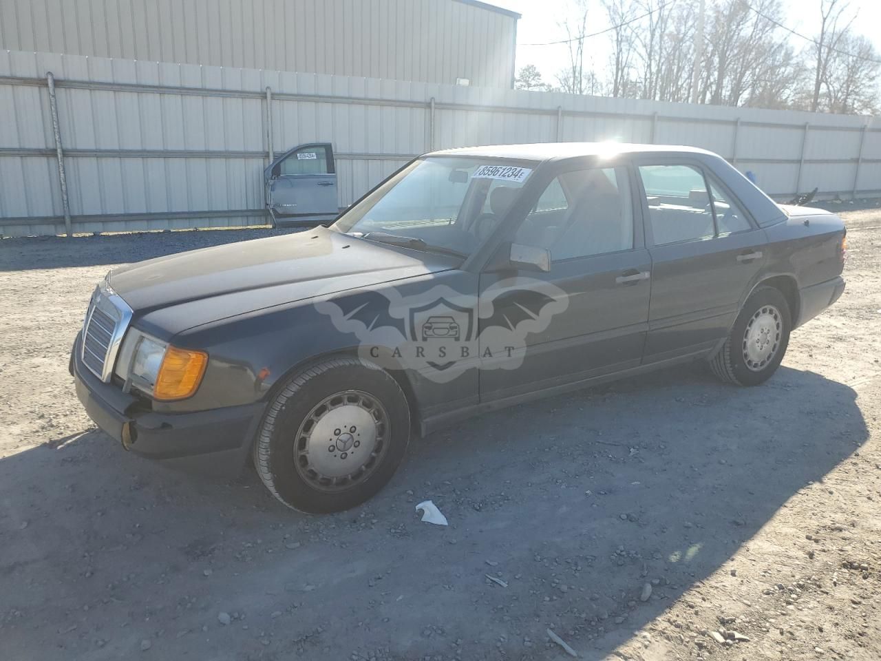 Mercedes-Benz 300 E 3.0L 6 1986