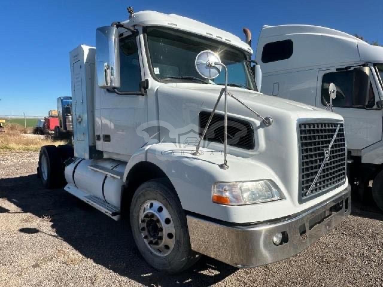 Volvo VN VNM 8.9L 6 2014