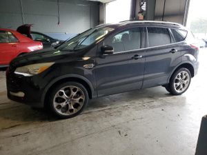 Ford Escape TITANIUM 2.0L 4 2013