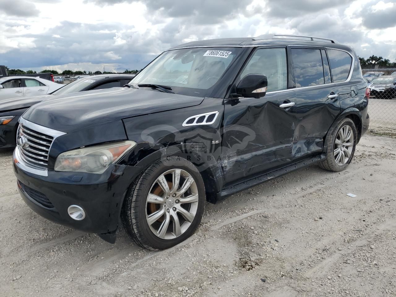 Infiniti QX80 5.6L 8 2014