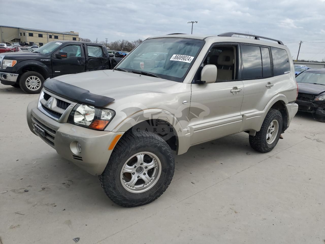 Mitsubishi Montero LIMITED 3.8L 6 2003