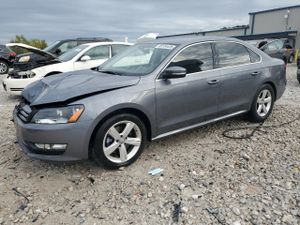 Volkswagen Passat S 1.8L 4 2015