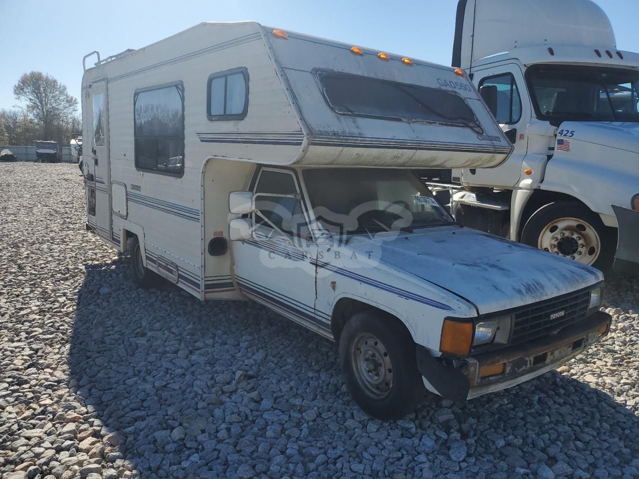 Toyota Hilux CAB CHASSIS RN75 DLX 2.4L 4 1986