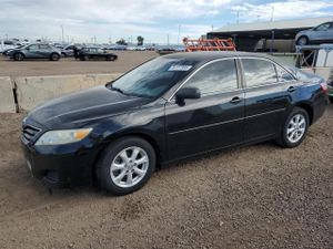 Toyota Camry BASE 2.5L 4 2011