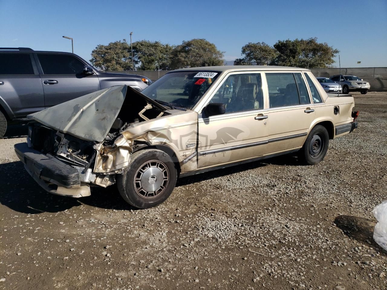 Volvo 740 2.3L 4 1988