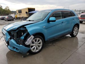 Mitsubishi Outlander SE 2.0L 4 2014