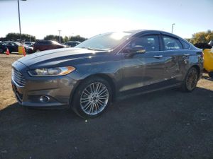 Ford Fusion SE 2.0L 4 2015