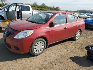 Nissan Versa S 1.6L 4 2014