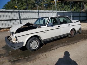 Volvo 240 BASE 2.3L 4 1992