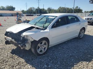 Chevrolet Malibu LS 2.4L 4 2010