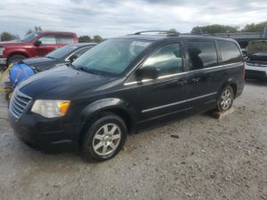 Chrysler Town & Country TOURING 3.8L 6 2010