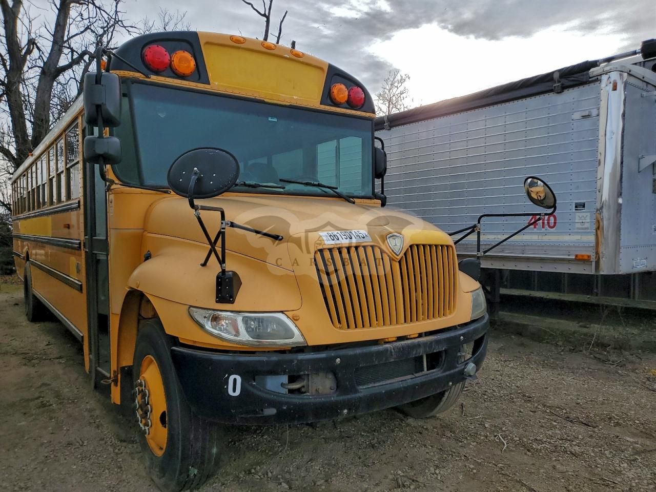 IC Corporation CE Series CE 6.4L 8 2013