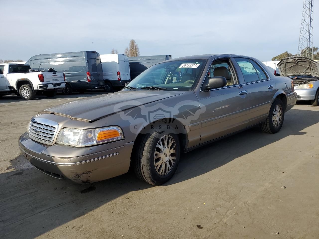 Ford Crown LX 4.6L 8 2004