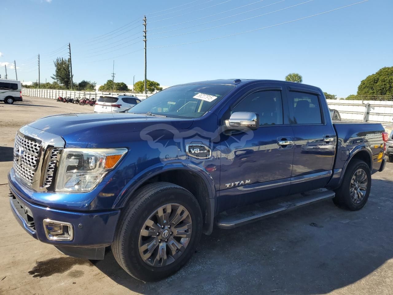 Nissan Titan SV 5.6L 8 2017