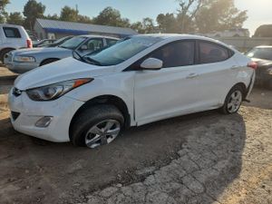Hyundai Elantra GLS 1.8L 4 2013