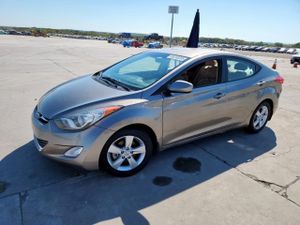 Hyundai Elantra GLS 1.8L 4 2013