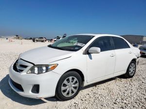 Toyota Corolla BASE 1.8L 4 2011