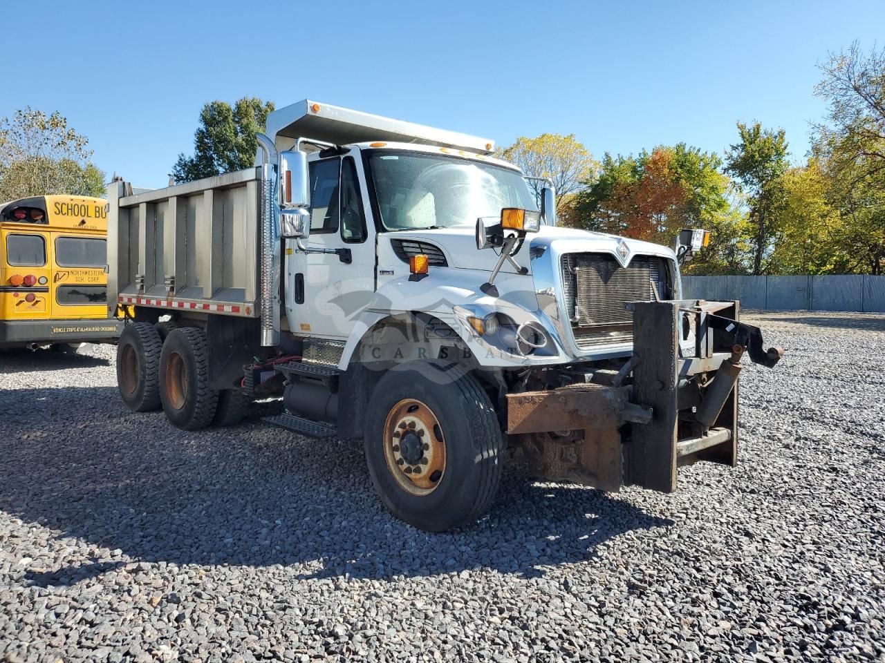 International WorkStar / 7000 Series 7500 9.3L 6 2011