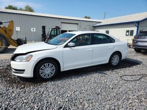 Volkswagen Passat S 1.8L 4 2014