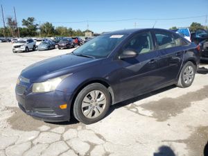 Chevrolet Cruze LS 1.8L 4 2013