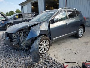 Nissan Rogue S 2.5L 4 2013