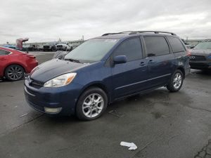 Toyota Sienna XLE 3.3L 6 2005
