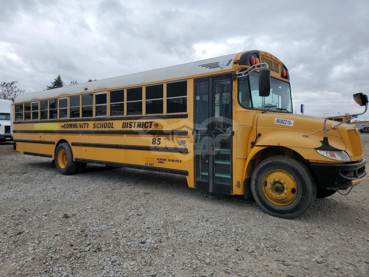IC Corporation CE Series CE 6.4L 8 2013