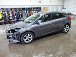 Ford Focus SE 2.0L 4 2014
