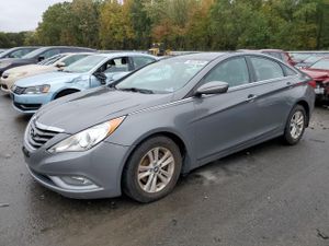 Hyundai Sonata GLS 2.4L 4 2013