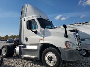 Freightliner Cascadia 12.8L 6 2015