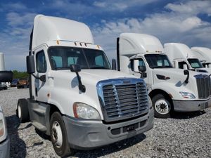 Freightliner Cascadia 12.8L 6 2015