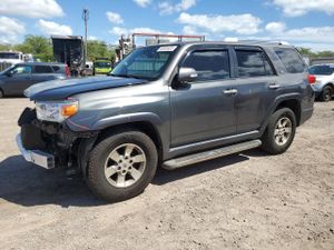 Toyota 4Runner SR5 4.0L 6 2011