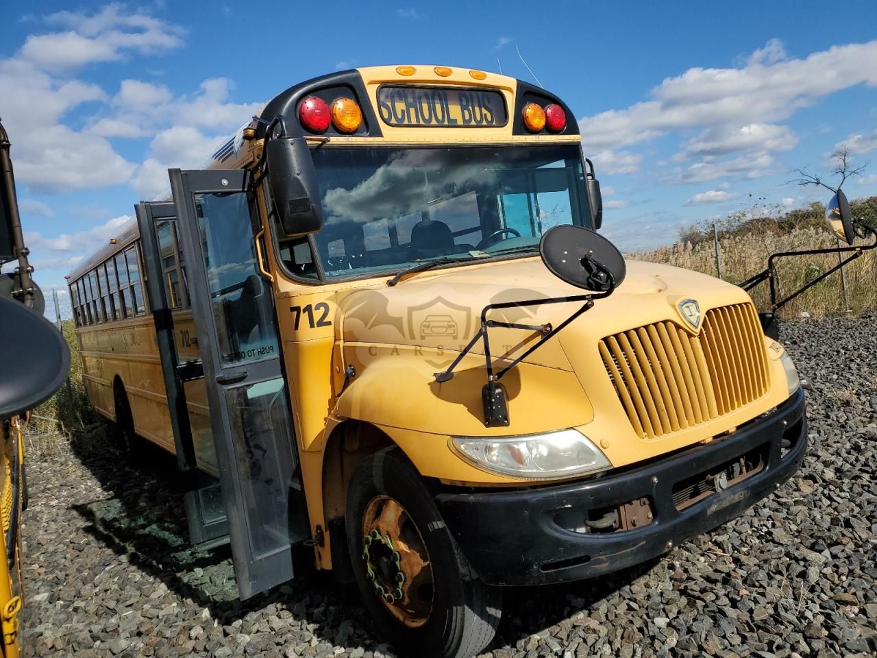 IC Corporation CE Series CE 7.6L 6 2010