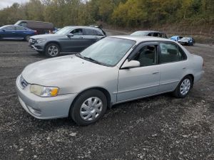 Toyota Corolla CE 1.8L 4 2001