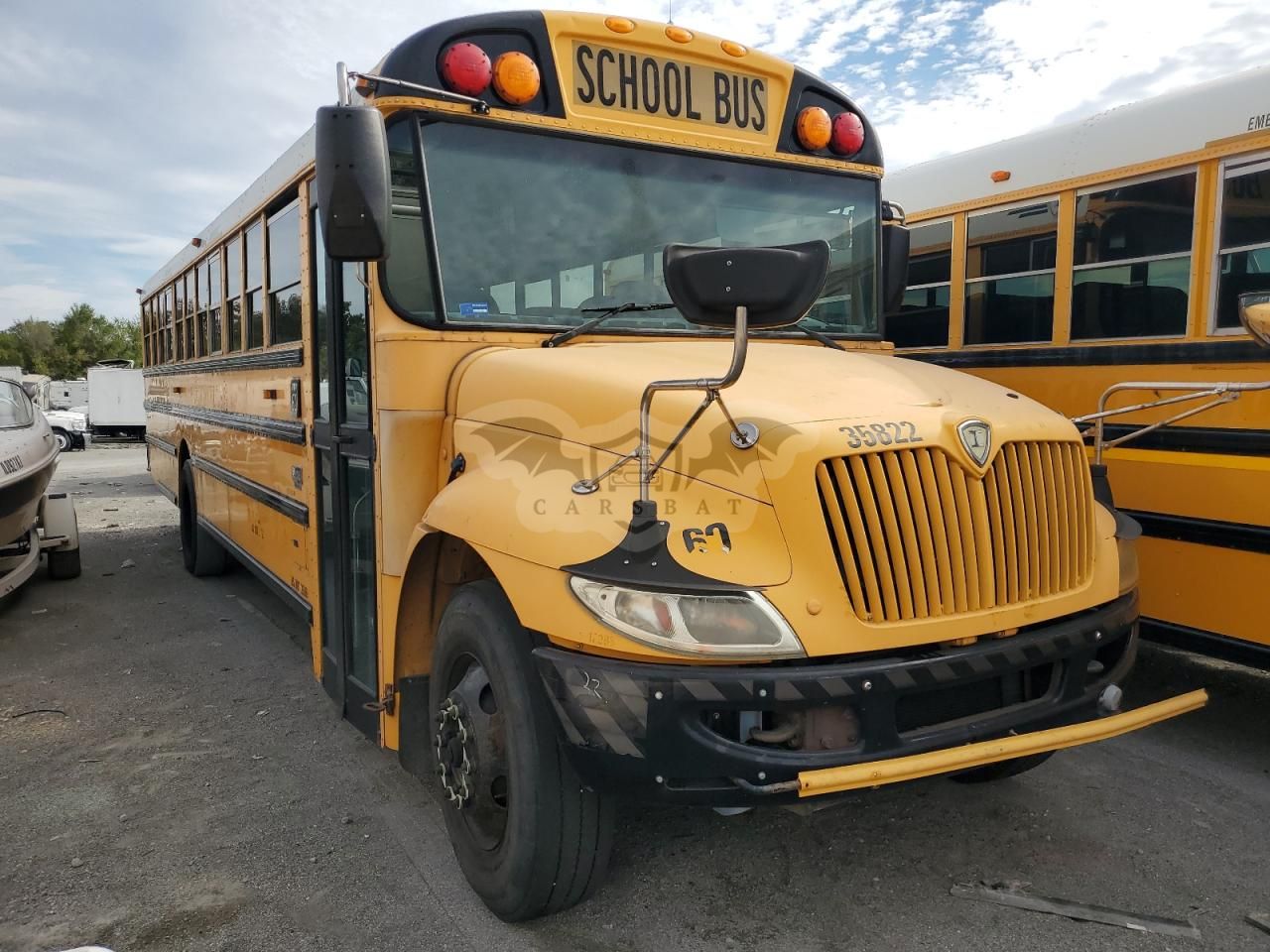 IC Corporation CE Series CE 6.4L 8 2013