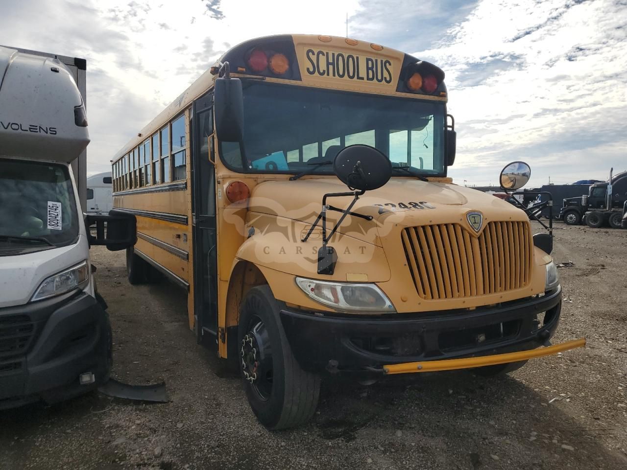 IC Corporation CE Series CE 6.4L 8 2011